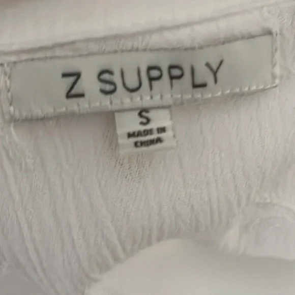 Z Supply White Button Up Blouse Top Embroidered Palm Trees Size Small - Picture 2 of 10